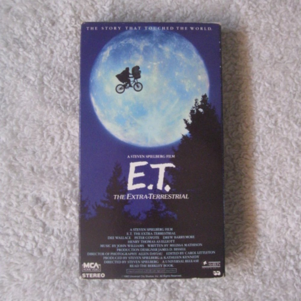 4/$15 E.T. The Extra-Terrestrial VHS - Picture 1 of 2